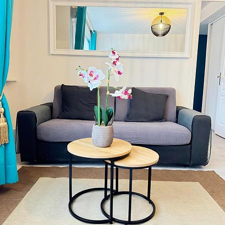 Appartement Magnolia 40M2, Parking Et Wifi Gratuit Montévrain Exterior photo