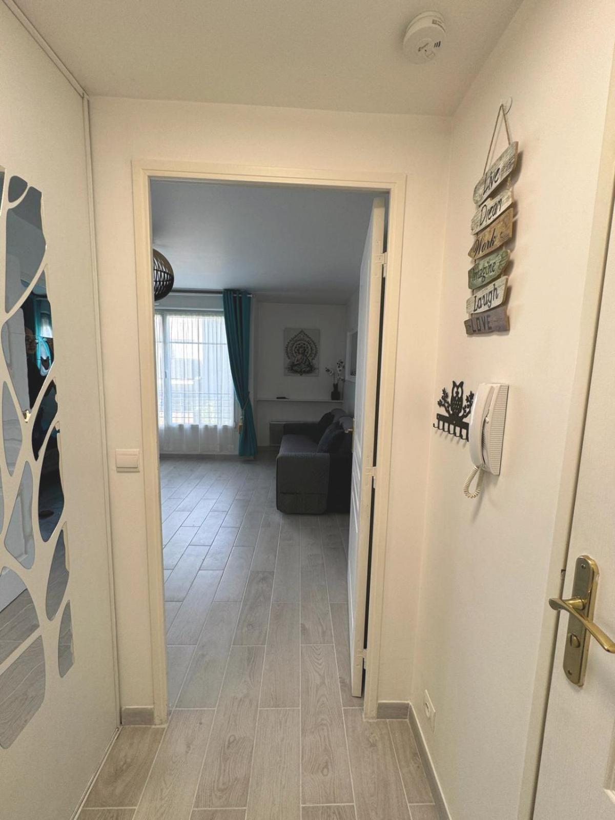 Appartement Magnolia 40M2, Parking Et Wifi Gratuit Montévrain Exterior photo