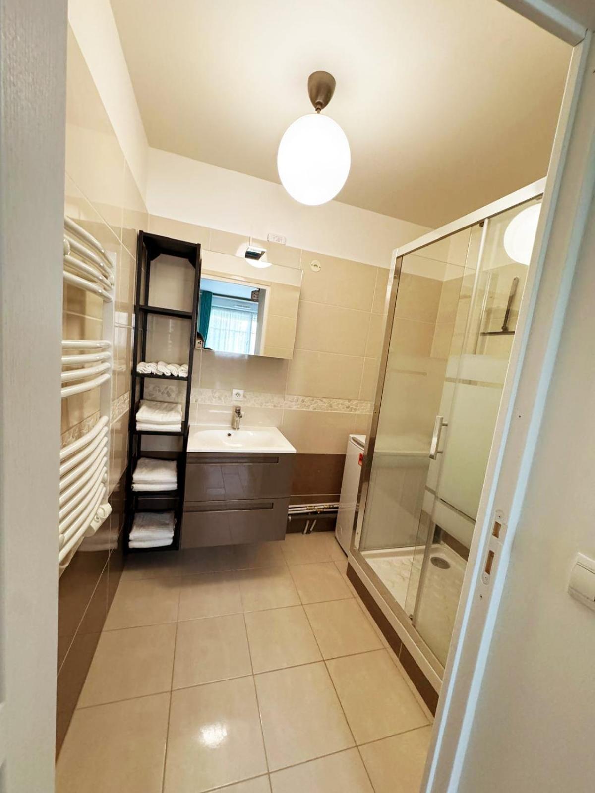 Appartement Magnolia 40M2, Parking Et Wifi Gratuit Montévrain Exterior photo