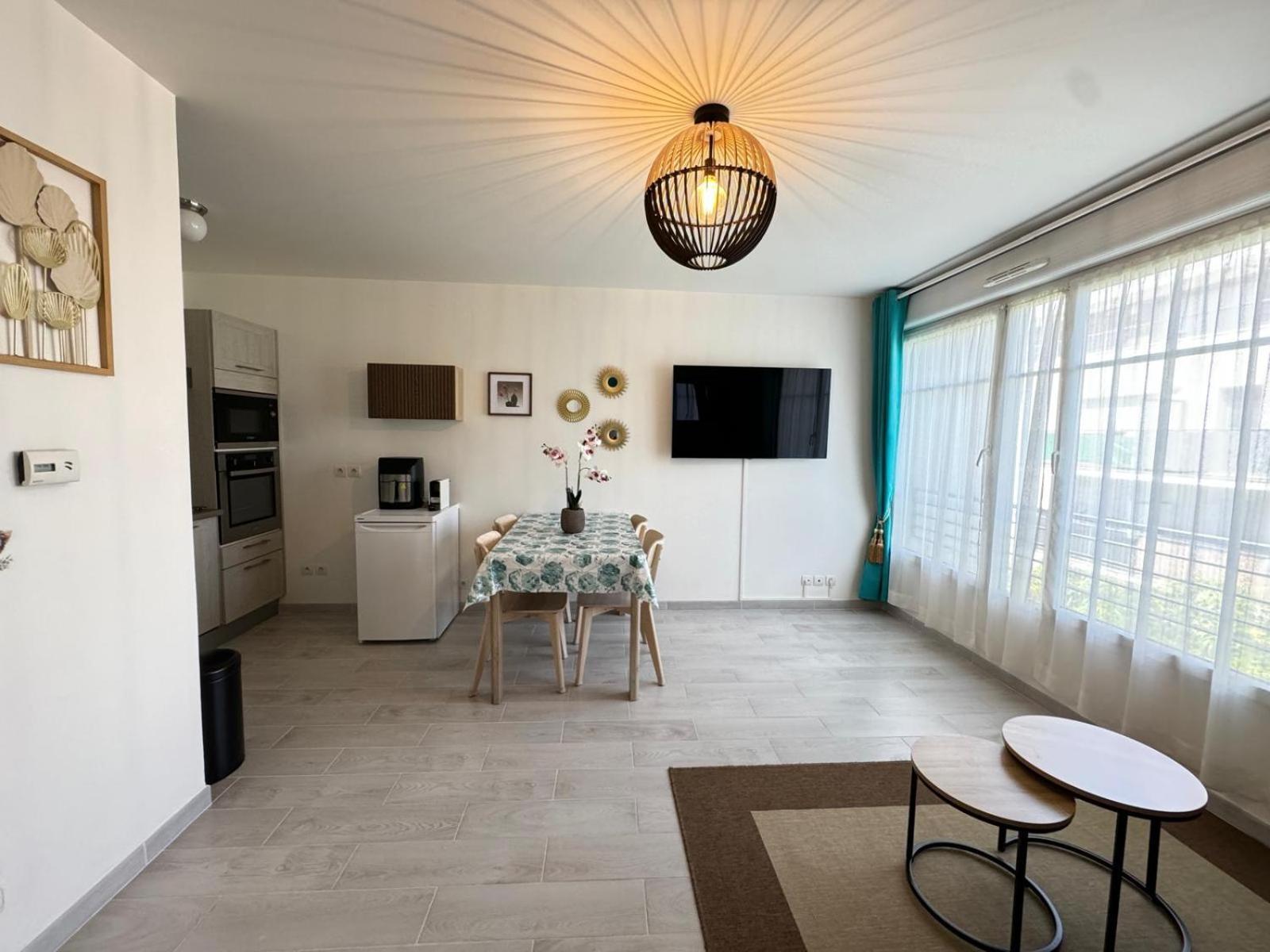 Appartement Magnolia 40M2, Parking Et Wifi Gratuit Montévrain Exterior photo